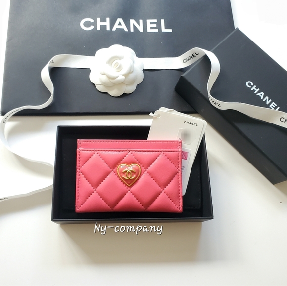 (SALE)Chanel Heart Charm Coco Love Quilted Card Holder Brand New - Picture 2 of 4